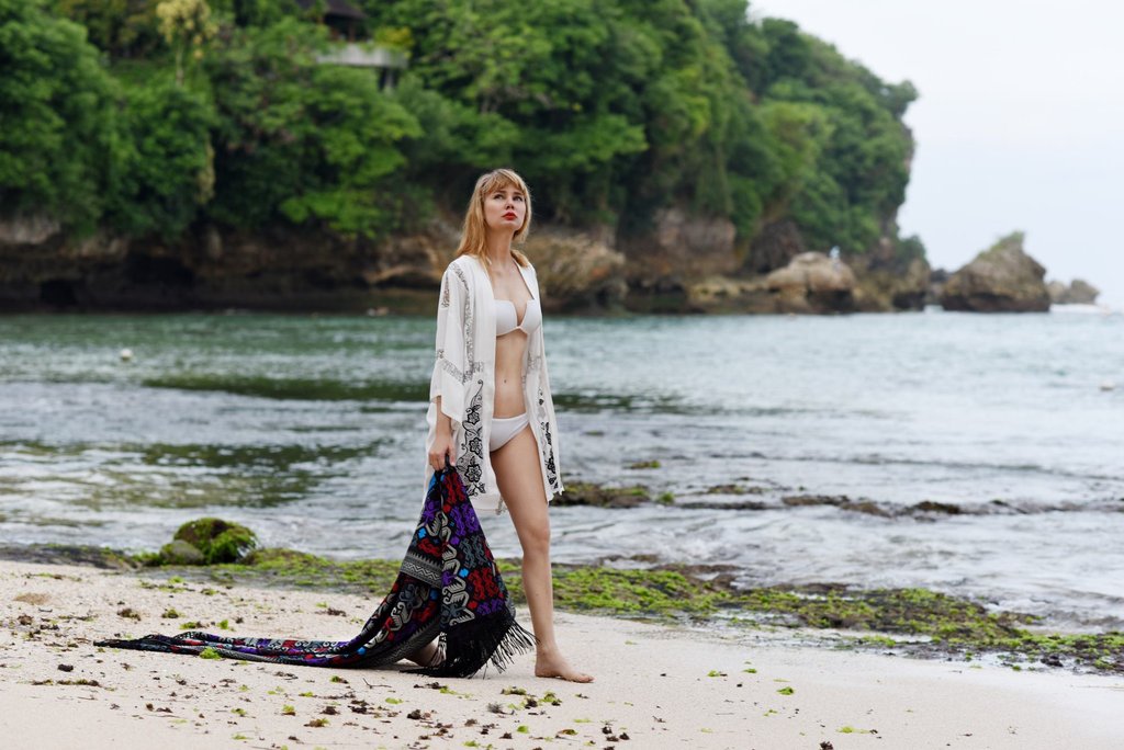 F4590  Embroidered Two Side Holiday Beach Sunscreen Blouse Beach Cover Up